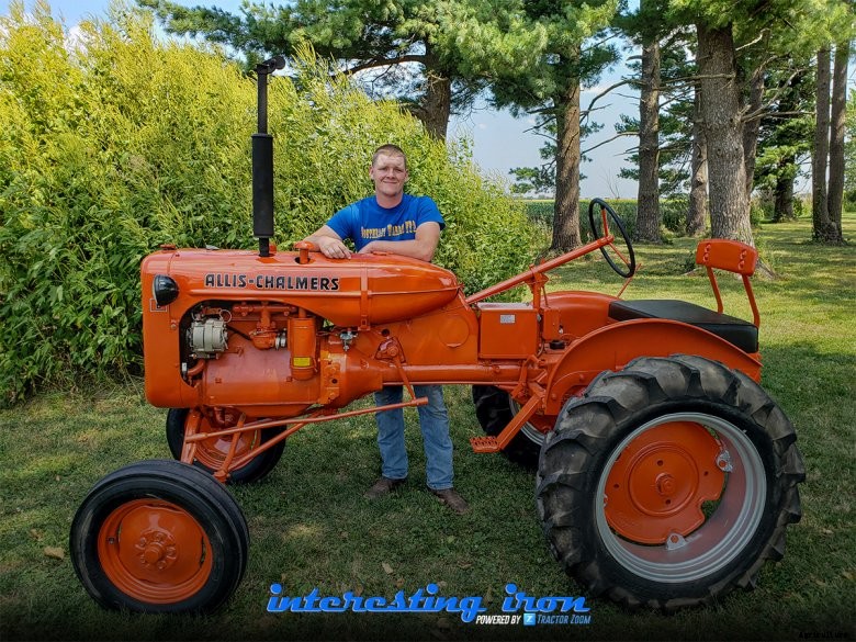 Luke Wickett with FFA Allis auction tractor